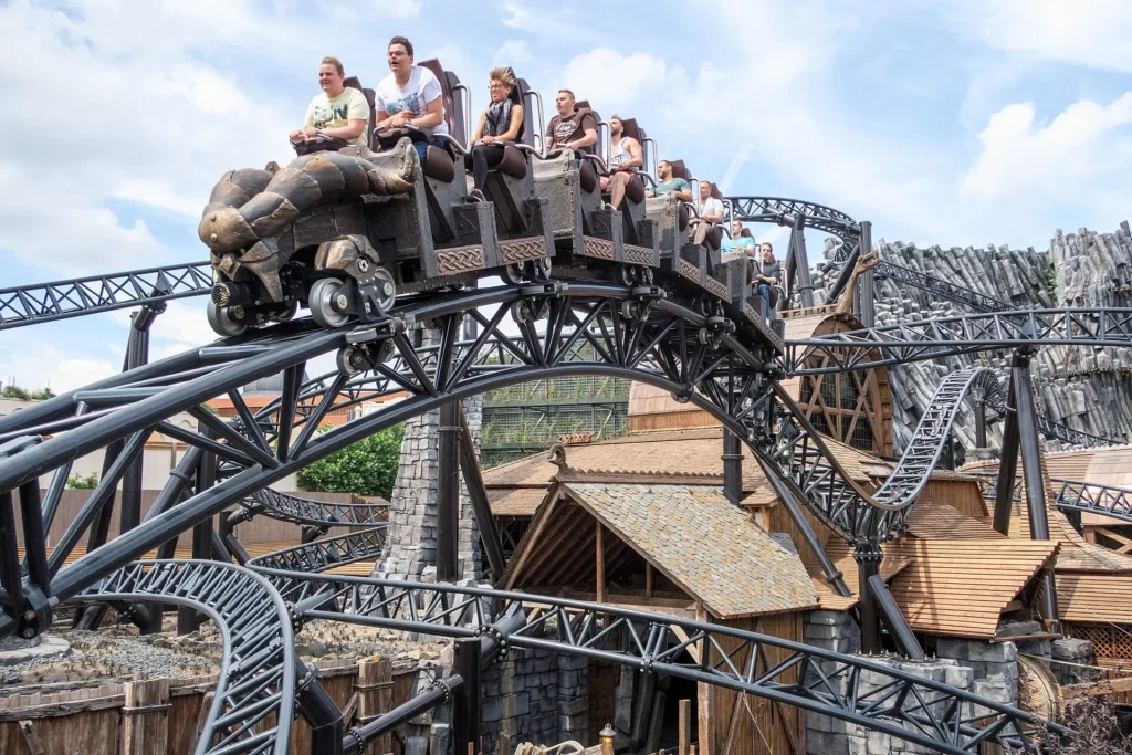 taron-achtbaan-phantasialand-wikipedia